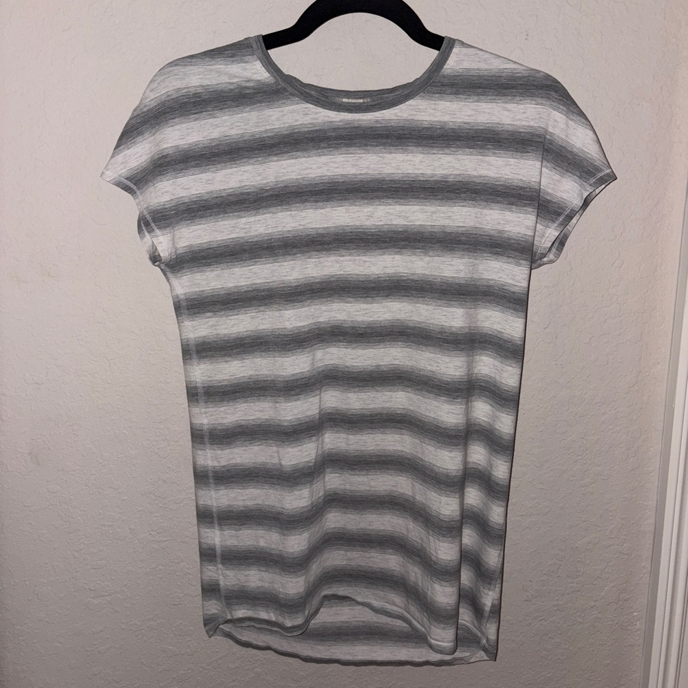 LULULEMON Size 6 Striped Gray Women's Top